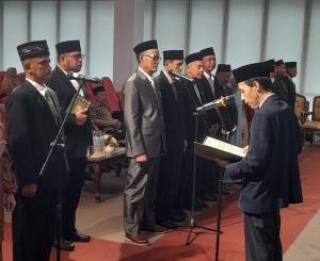 Resmi Dilantik, Doktor Nurman Kembali Dipercaya Pimpin YLPI Riau