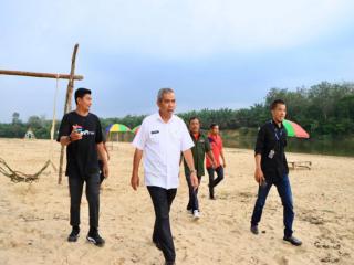 Lihat Langsung Wisata Baru di Kuntu, Kamsol: Kampar Miliki Padang Pantai yang Indah dan Asri