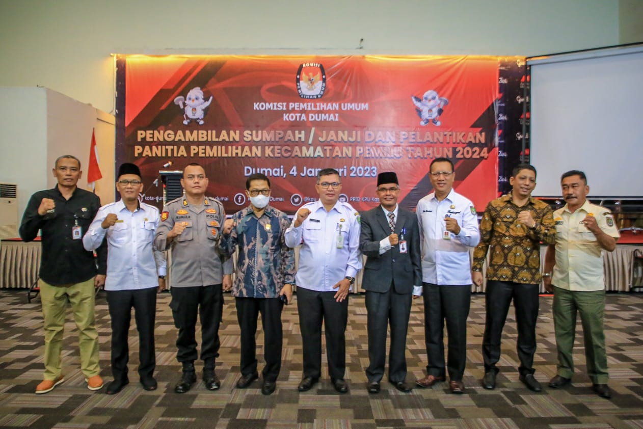 Asisten I Hadiri Pelantikan Panitia Pemilihan Kecamatan, Ketua KPU: Jaga Netralitas dan Integritas