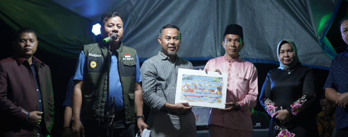 Layur Jalur Desa Sikakak, Plt Bupati Kuansing Kumpulkan Dana Rp 102 Juta