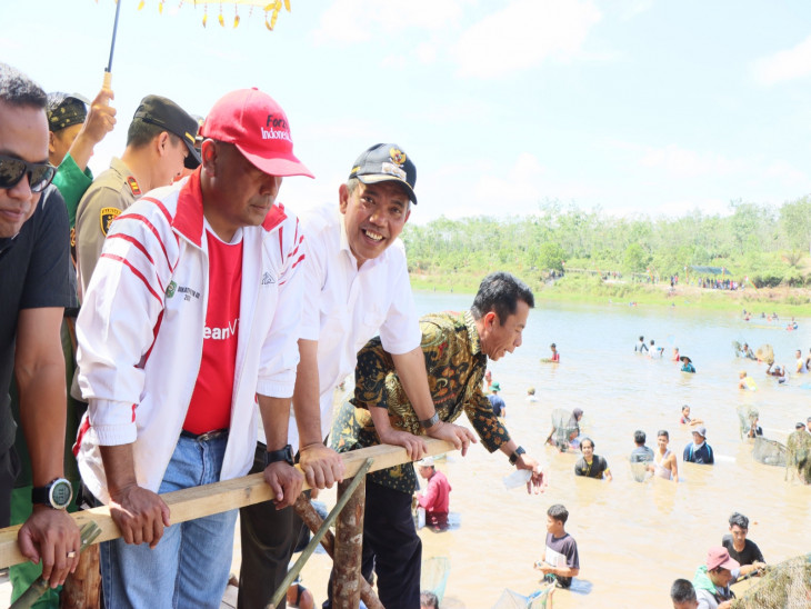 Pj Bupati Kampar Hadiri Tradisi Ma