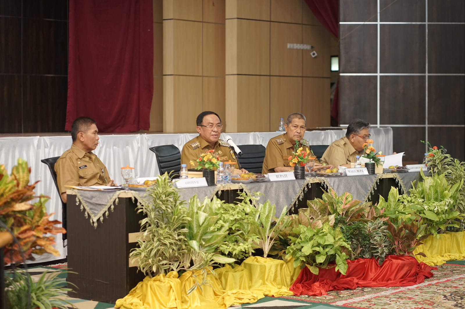 Bupati Wardan Minta Seluruh Jajaran Fokus Pada Kegiatan Tender dan Lelang