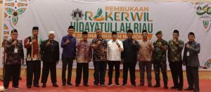 Zulkifli Syukur Bukan Rakerwil Hidayatullah Riau dan Seminar Hukum Nasional 