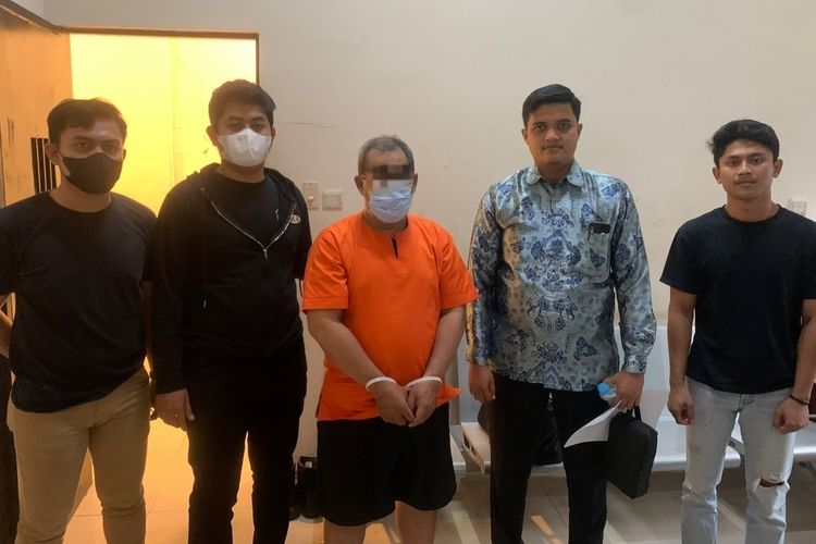Korupsi Rp 1,1 Miliar, Mantan Pimpinan di Bank Riau-Kepri Ditangkap 