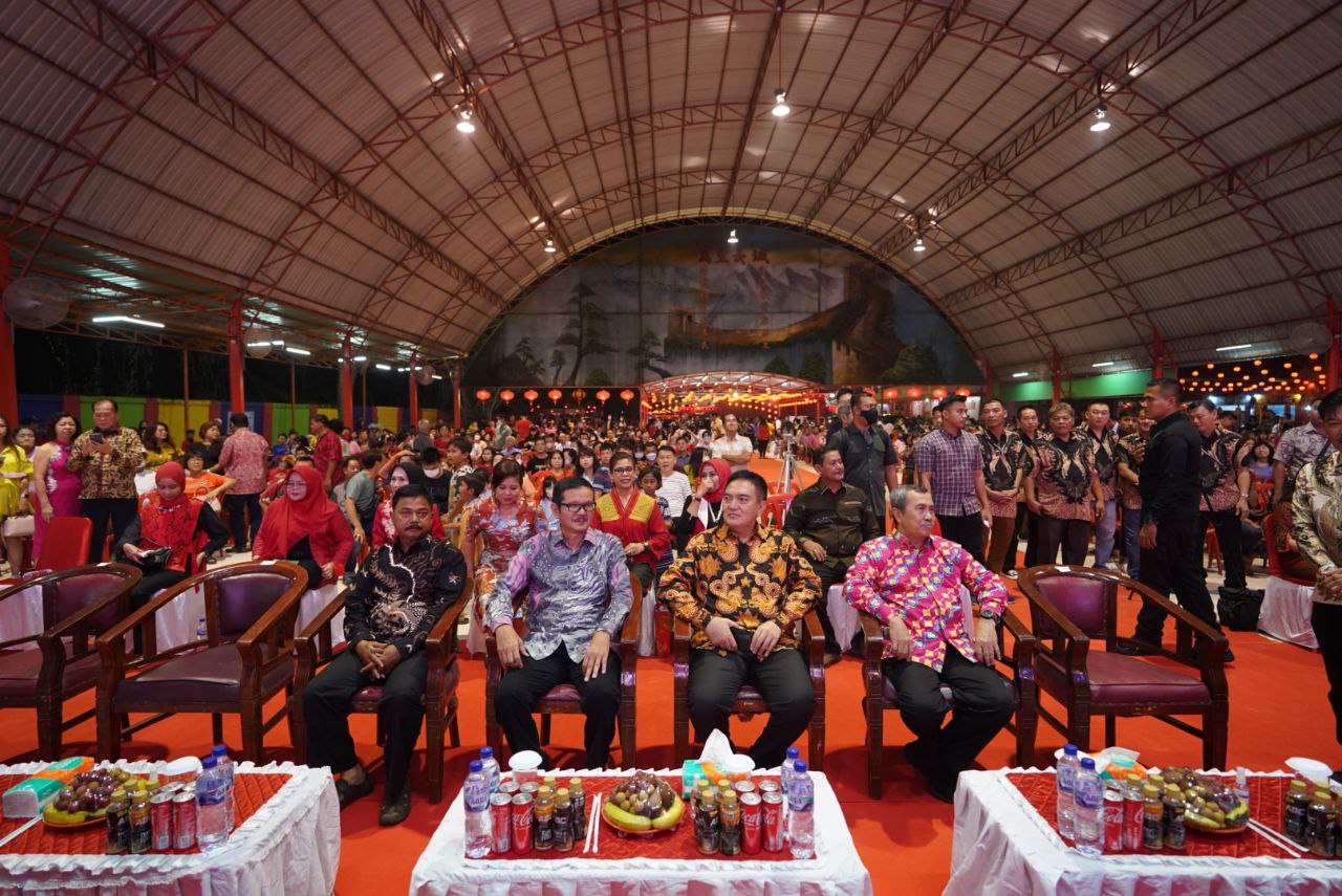 Perayaan Imlek di Klenteng Hock Liong Kiong Dumai Berlangsung Meriah