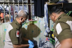 Razia Blok Hunian Lapas Pekanbaru, Petugas Temukan Sajam dan Benda Terlarang Lainnya