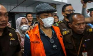 Kejati Riau Tahan Eks Bupati Inhil Terkait Kasus Korupsi Dana APBD