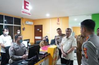 Gubri Sidak Pelayanan Samsat Pekanbaru Kota, Katanya Sudah Lebih Baik