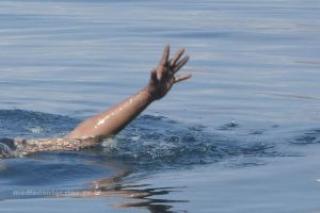 Tim SAR Cari Korban Sampan Terbalik di Danau PLTA