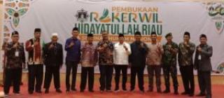 Zulkifli Syukur Bukan Rakerwil Hidayatullah Riau dan Seminar Hukum Nasional 
