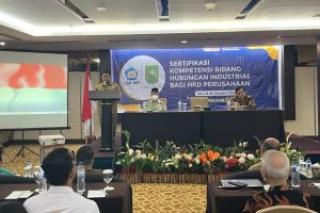 Tingkatkan Kompetensi HRD, Disnakertrans Riau Laksanakan Sertifikasi