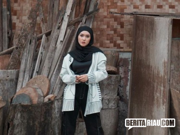 Dihujat karena Lepas Hijab, Ini Jawaban Cita Citata
