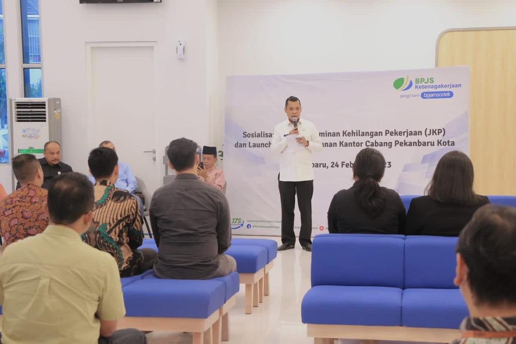 Pj Wali Kota Resmikan Ruang Layanan Modern BPJS Ketenagakerjaan