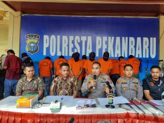 Polresta Pekanbaru Tangkap 12 Anggota Geng Motor, 8 Orang Masih di Bawah Umur