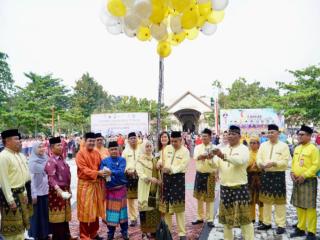 HUT Kampar ke-73, Pj Bupati Kampar Launching Gerakan Pengentasan Kemiskinan Ekstrem dan Stunting