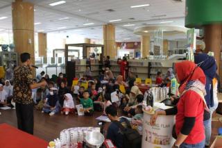 Buka Saat Libur, Perpustakaan Soeman HS Ramai Pengunjung