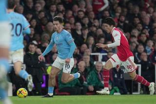 Premier League: Pecundangi Arsenal, Manchester City Rebut Puncak Klasemen