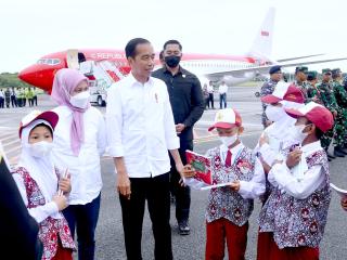 Sempat Menangis, Akhirnya Siswa SD di Balikpapan Bisa Bertemu Presiden