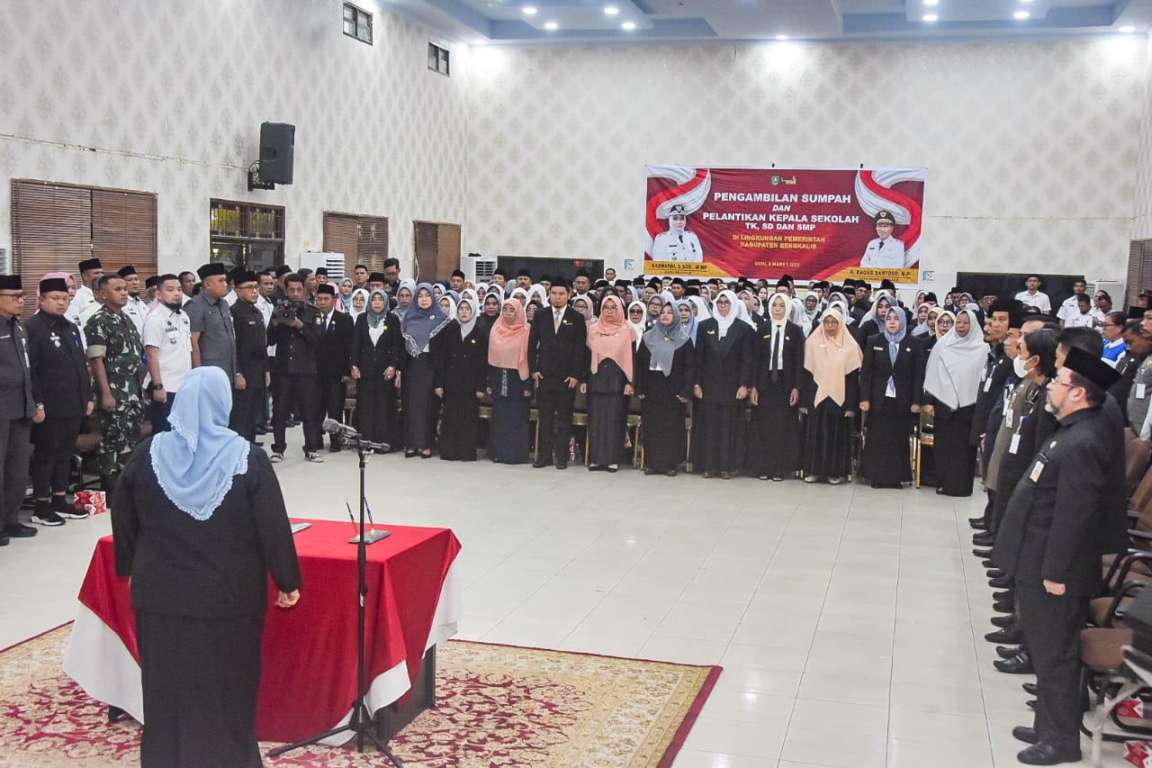 Bupati Kasmarni Lantik 163 Kepala Sekolah TK, SD dan SMP se-Bengkalis