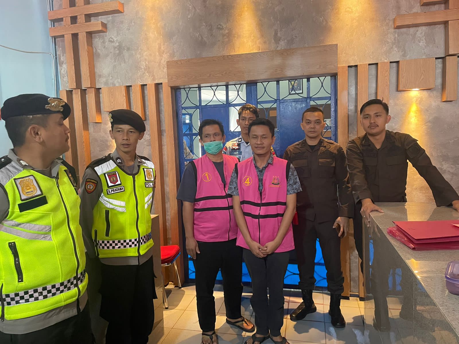 2 Orang Terdakwa Tipikor Berhasil di Amankan Kejari Tanjung Jabung Timur Jambi