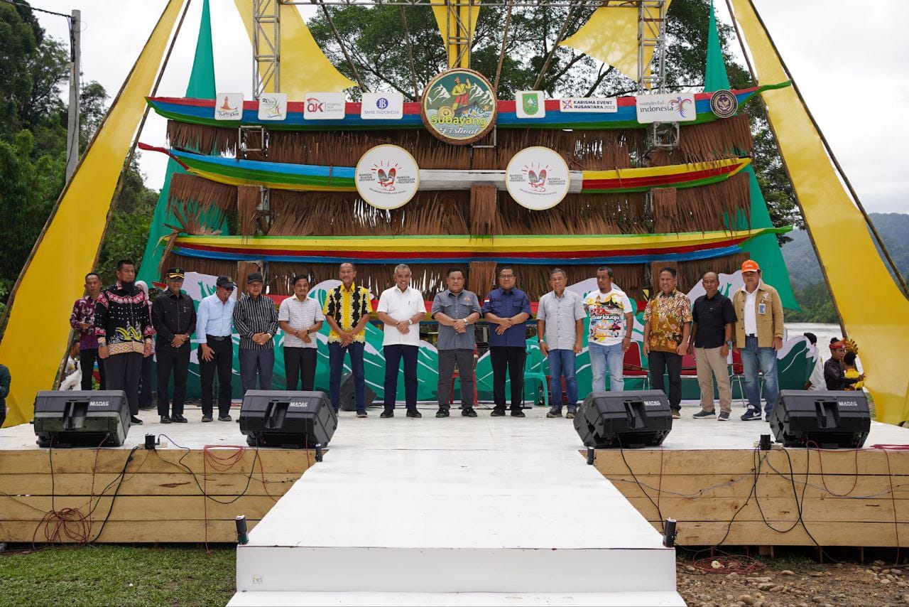 Didukung OJK dan BI, Pemprov Riau Launching Gernas BBI-BWI di Festival Subayang