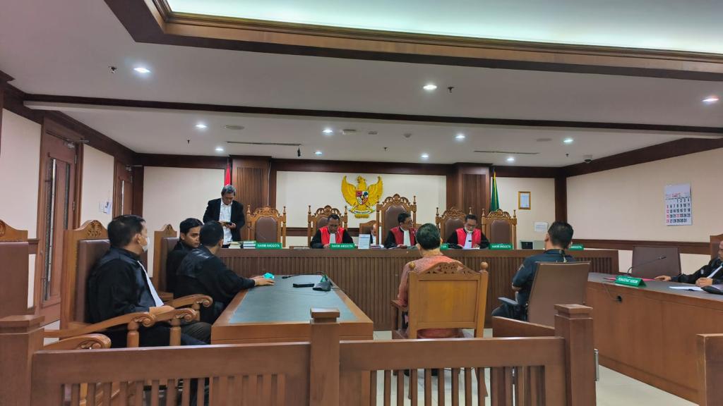 Hakim Tolak Nota Keberatan Terdakwa Christmas Desanto dan Ario PramadiÂ 