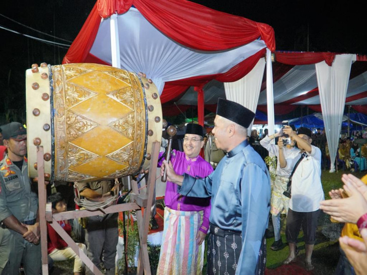 Pj Bupati Kampar Resmi Buka MTQ Ke-52, Sebanyak 21 Kecamatan Siap Perebutkan Juara Umum