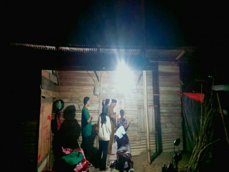 Mendadak, Kamsol Tinjau Rumah Tidak Layak Huni di Desa Pulau Sarak Kecamatan Kampar