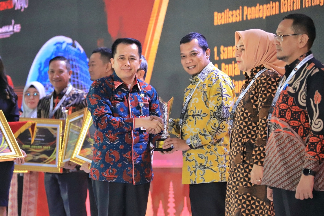 Pekanbaru Raih Penghargaan Realisasi APBD dan Peningkatan PAD Tertinggi dari Kemendagri