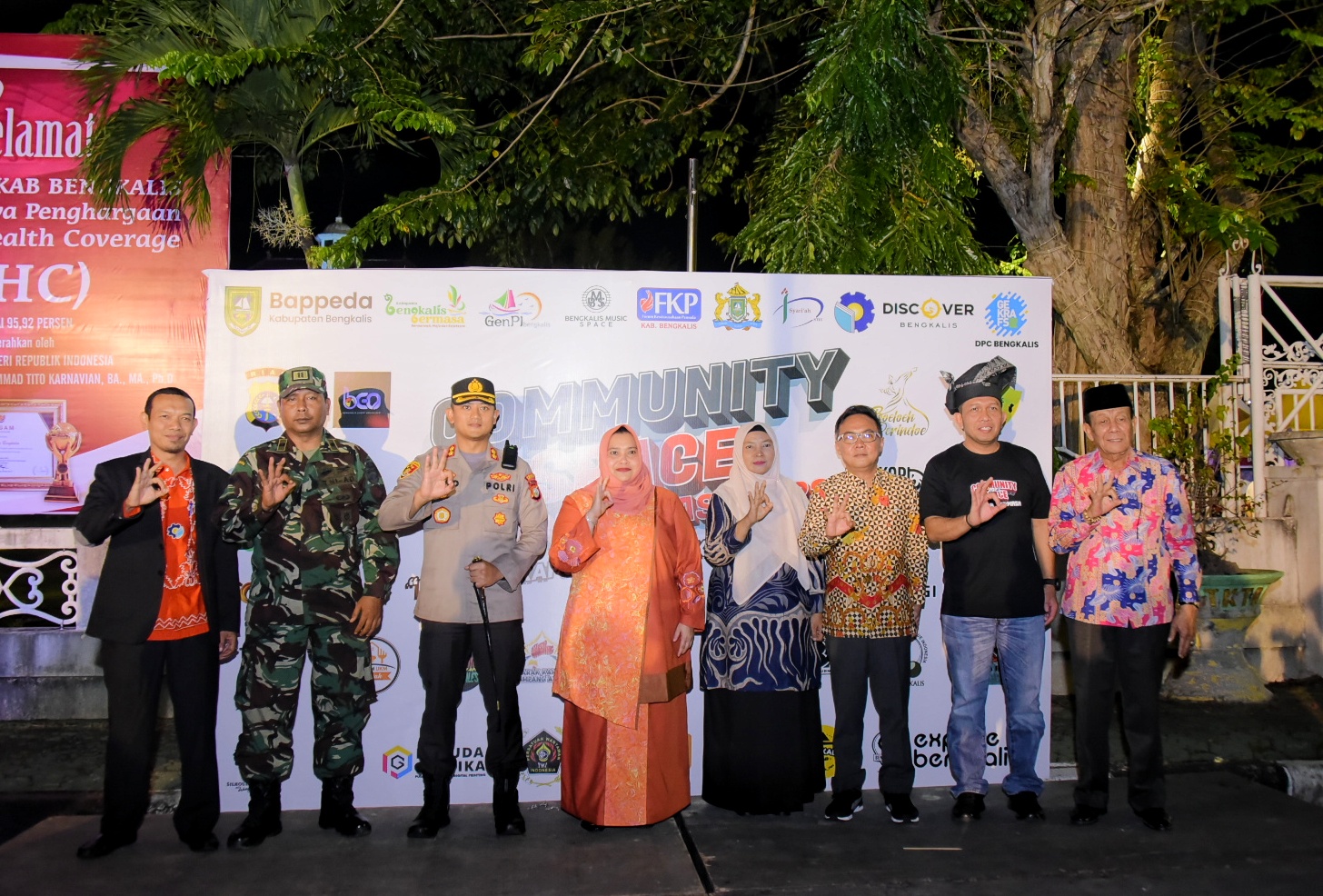 Bupati Kasmarni Buka Talkshow dan Malam Kreasi Pesona Bermasa