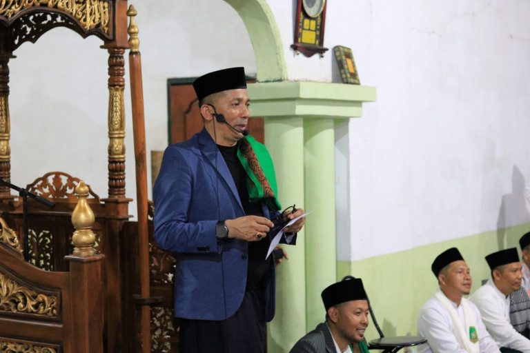 Safari Ramadan Perdana, Bupati Buka Puasa di Tanjung Peranap dan Sahur di Desa Padang Kamal