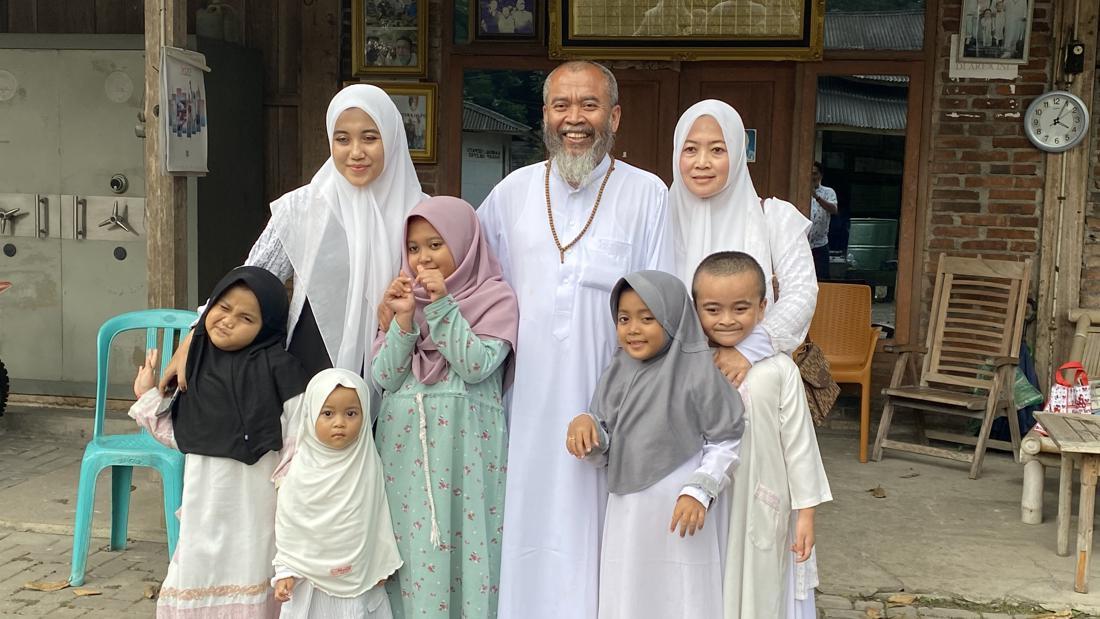 Dituding Nikahi Gadis 7 Tahun, Syekh Puji Ngaku Diperas Puluhan Miliar