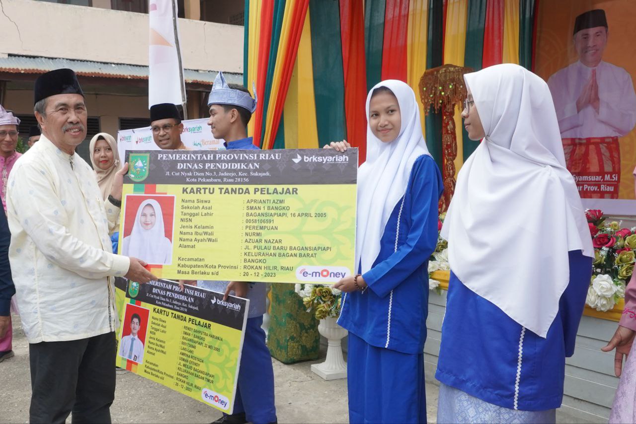 Gubernur Syamsuar Sosialisasi e-Money kepada Kepala Sekolah di Rohil