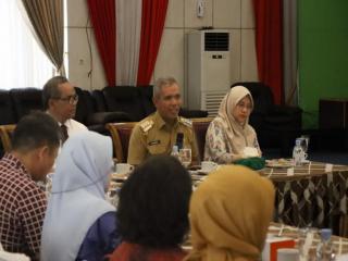 Pj Bupati Kampar Laksanakan Audiensi Tentang Riset dan Inventarisasi Tanah Ulayat