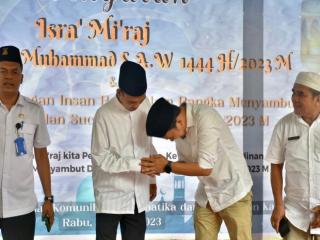 Dihadiri Ustadz Kondang Abdul Somad, Kadis Kominfo Kampar Terharu dan teteskan Air Mata
