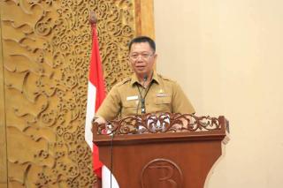 Pemko Sampaikan LKPJ Penyelesaian Infrastruktur di DPRD Pekanbaru