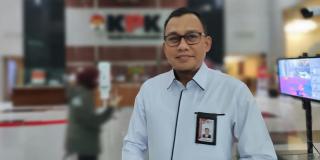 Buntut Anak-Istri Pamer Harta, Sekda Riau Berpeluang Diperiksa KPK
