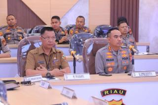 Rapat Forkopimda, Bahas Rencana Pemindahan Pengungsi Rohingya dari Aceh ke Pekanbaru