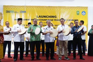 Gubernur Syamsuar Harap One Student One Account Dapat Tingkatkan Budaya Menabung Sejak Dini