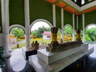 Bupati Siak Serahkan Dokumen Usulan Tengku Buwang Asmara Jadi Pahlawan Nasional