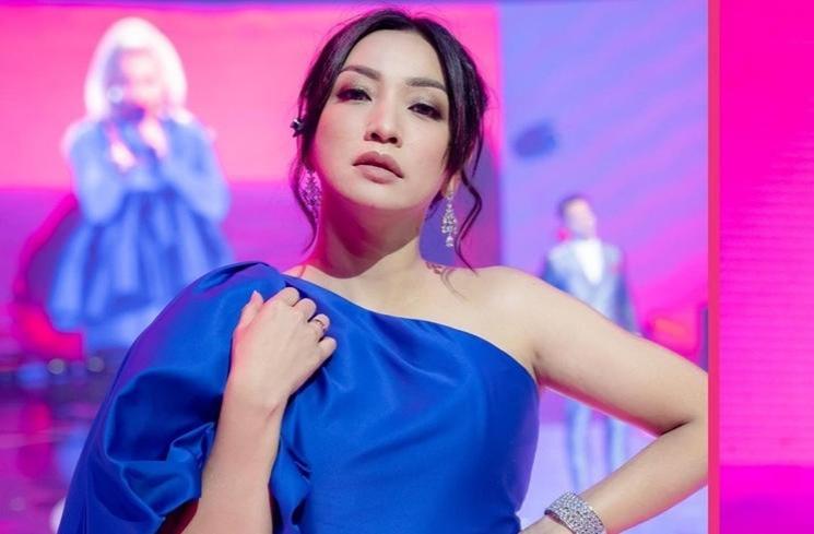 Hesti Purwadinata Sempat Jadi SPG Sebelum Jadi Artis Terkenal