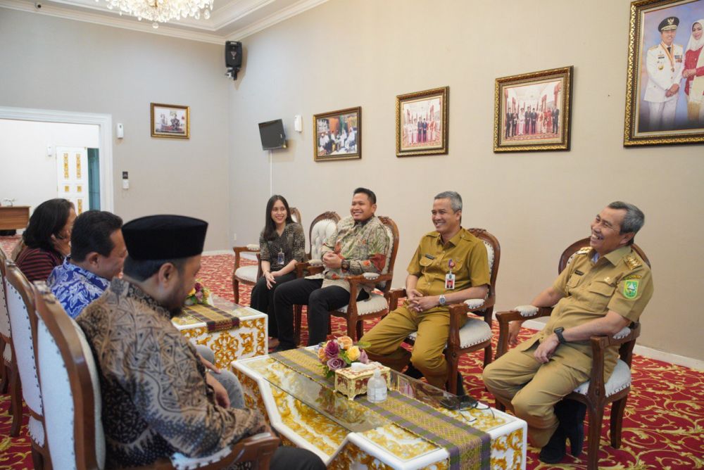 Ketua Baznas Riau dan BRI Siap Salurkan Zakat ke Warga Miskin