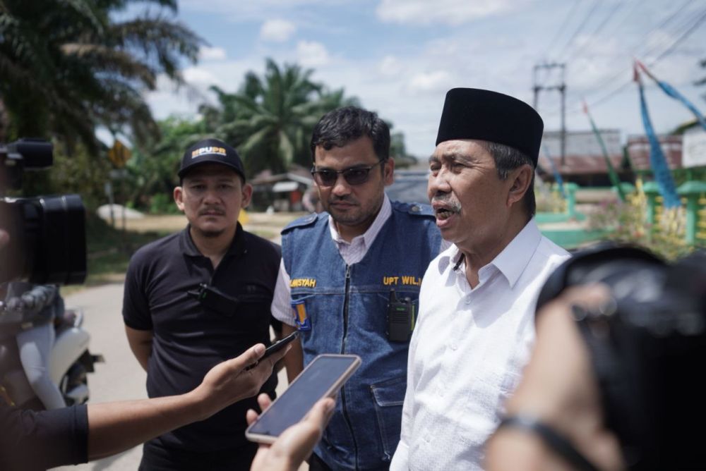 Gubernur Syamsuar Minta Seluruh UPT PUPR Perbaiki Jalan Rusak di Riau