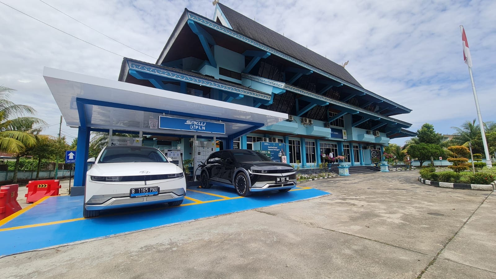 Tambah Lagi, PLN Operasikan SPKLU Baru di Dumai