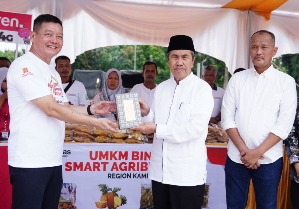 Pemprov Riau Terima 2000 Wakaf Al Qur
