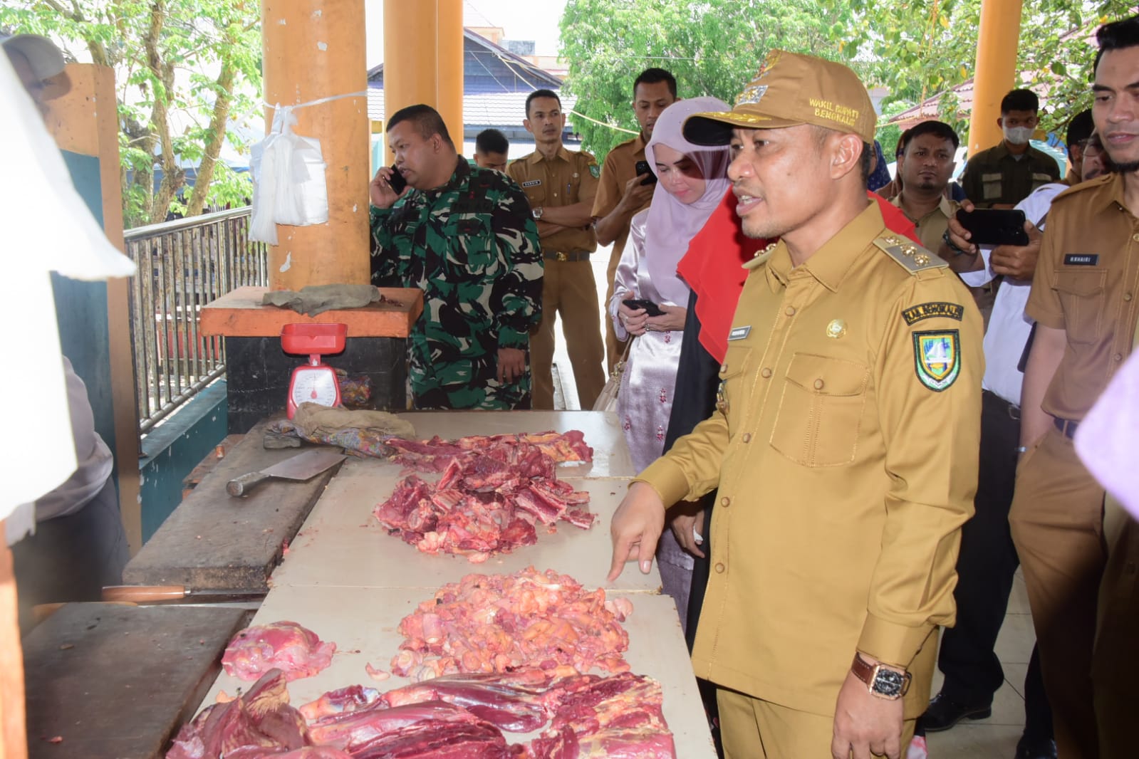 Wabup Bagus Santoso Langsung Sidak Ke Pasar Terubuk dan Pelabuhan Roro Bengkalis
