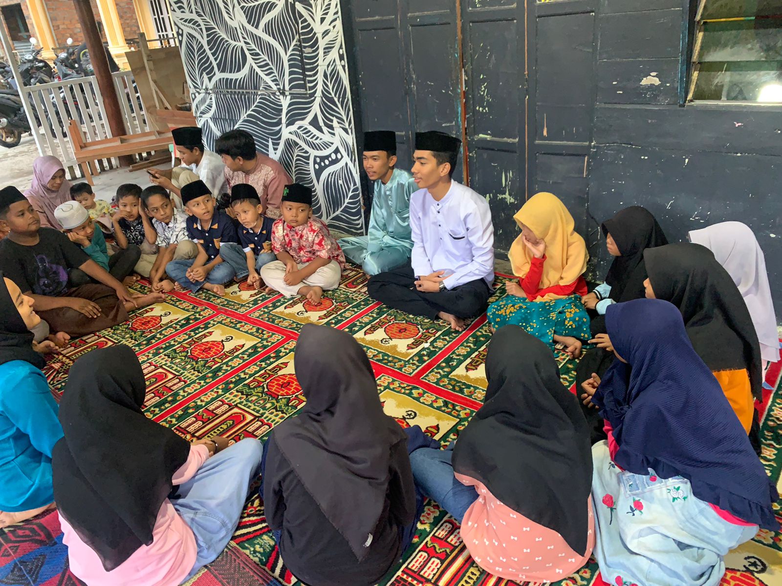 Fanbeng dan Kampung Raye Kolaborasi Buka Kelas Mendongeng