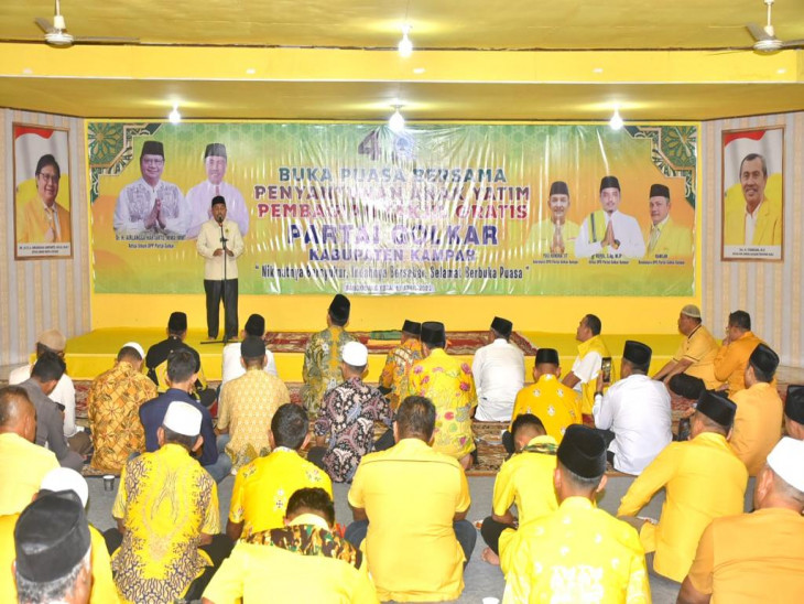 Pj Bupati Kampar Hadiri Buka Bersama DPD Partai Golkar Kampar