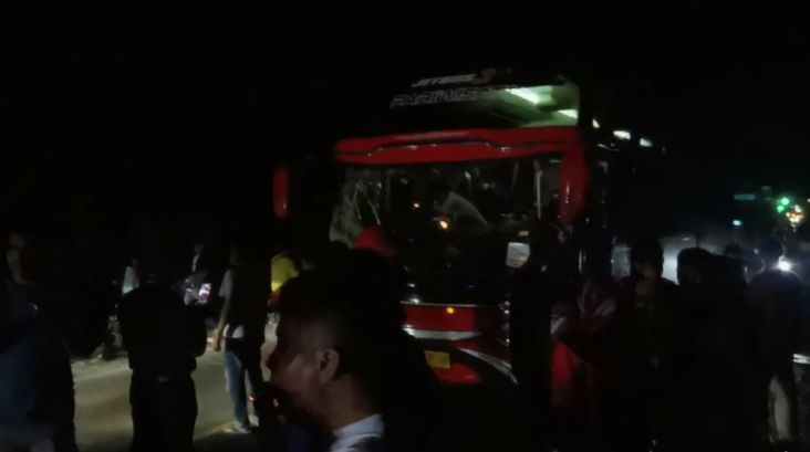 Pengemudi Mobil Terios Asal Rohil Tewas usai Hantam Bus Pariwisata di Wilayah Jambi
