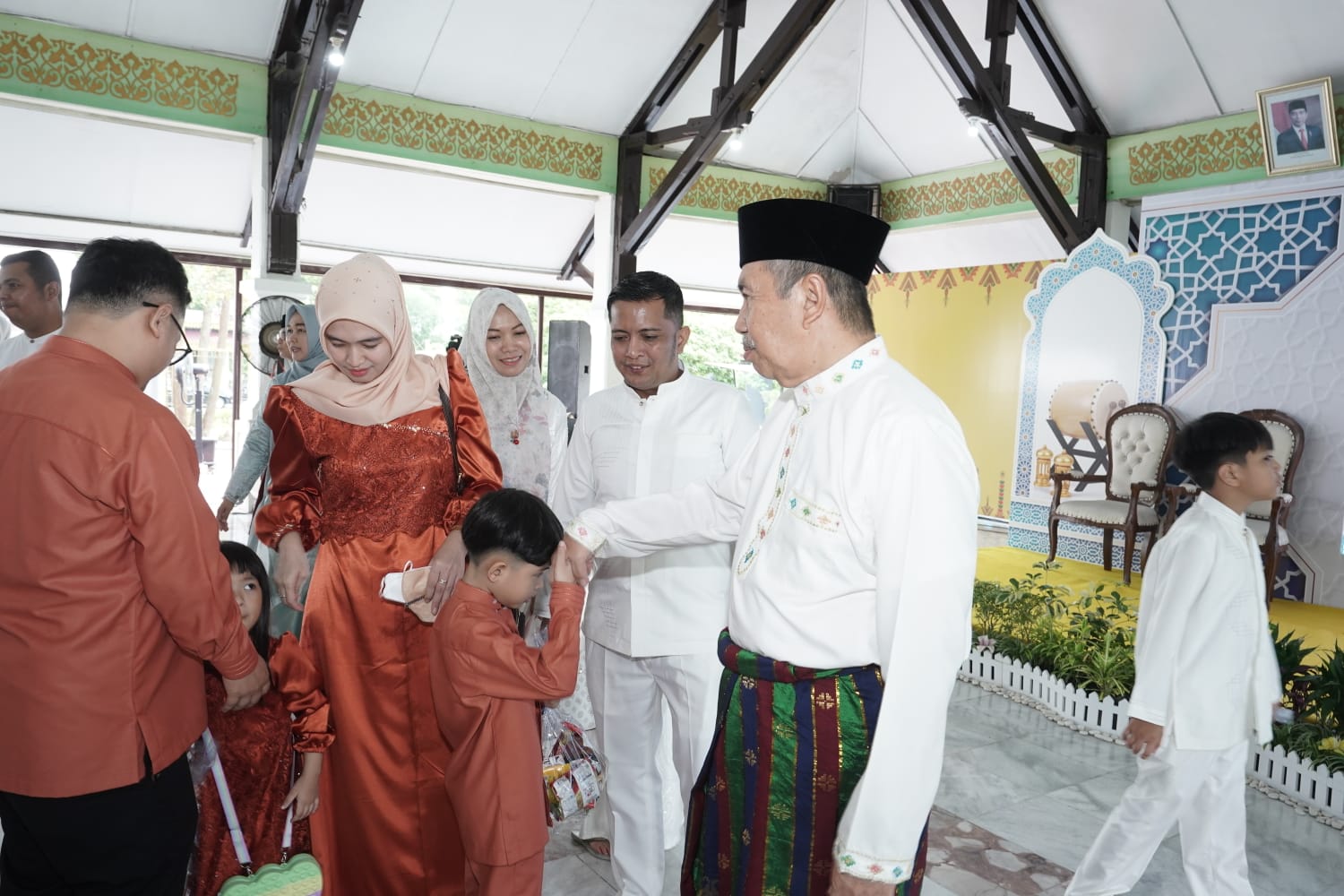 Gubri dan Wagub Riau Gelar Halal Bihalal untuk Masyarakat